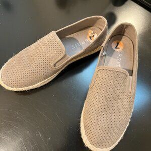 Esprit beige loafers